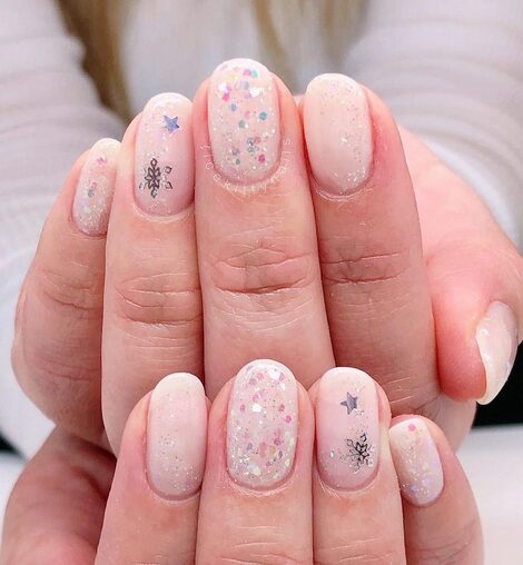 confetti snowflake manicure