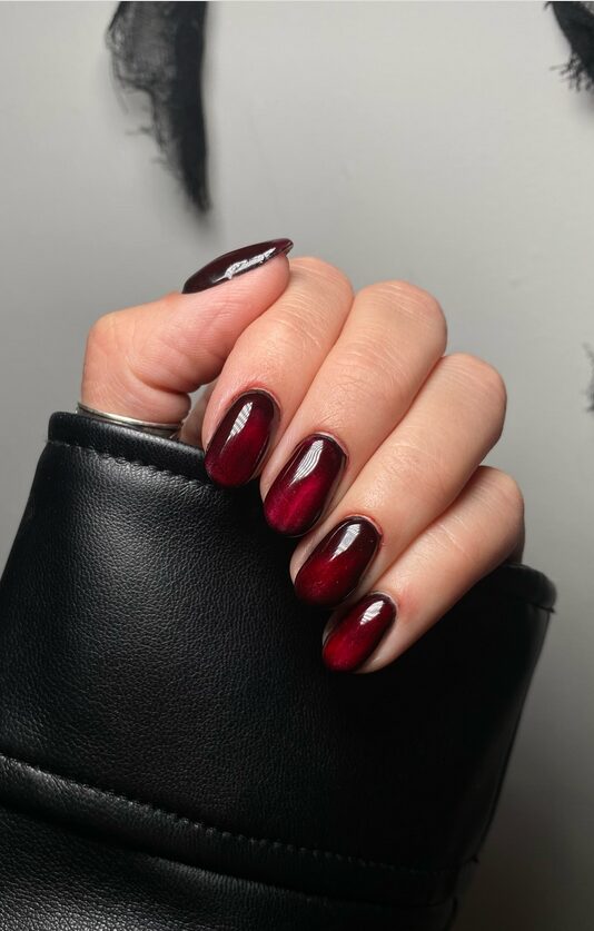 red nails