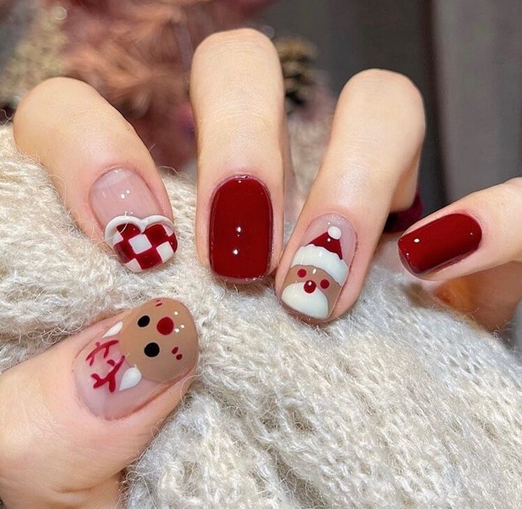 short Christmas nails