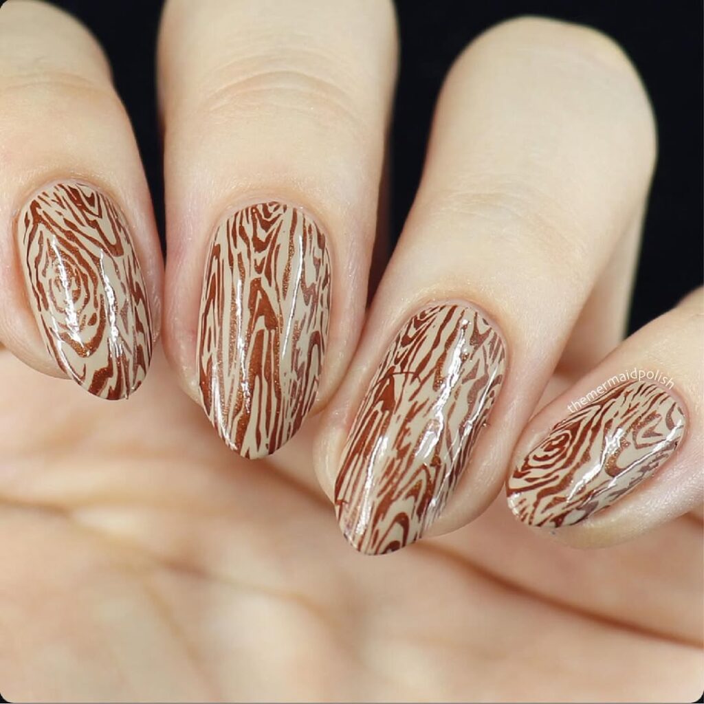 wooden grain nail art