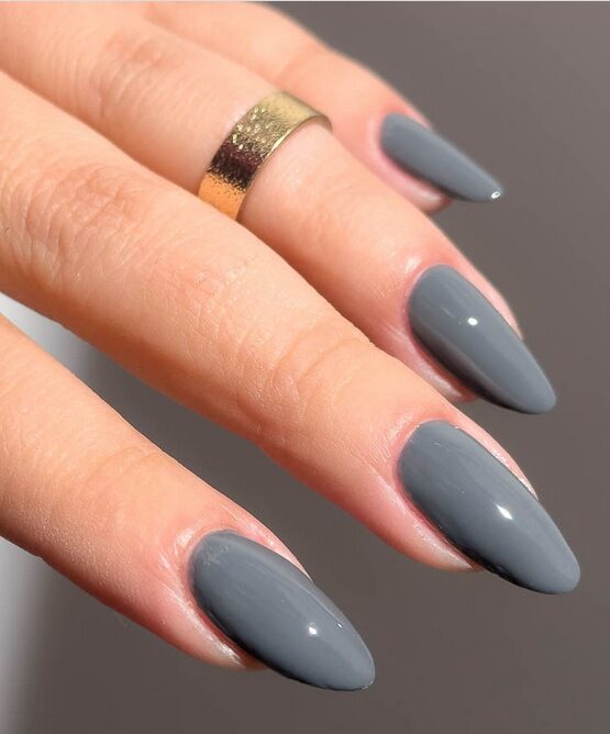 gray nails