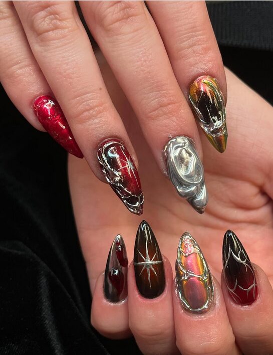 3D blob nails with raised glossy accents in chrome