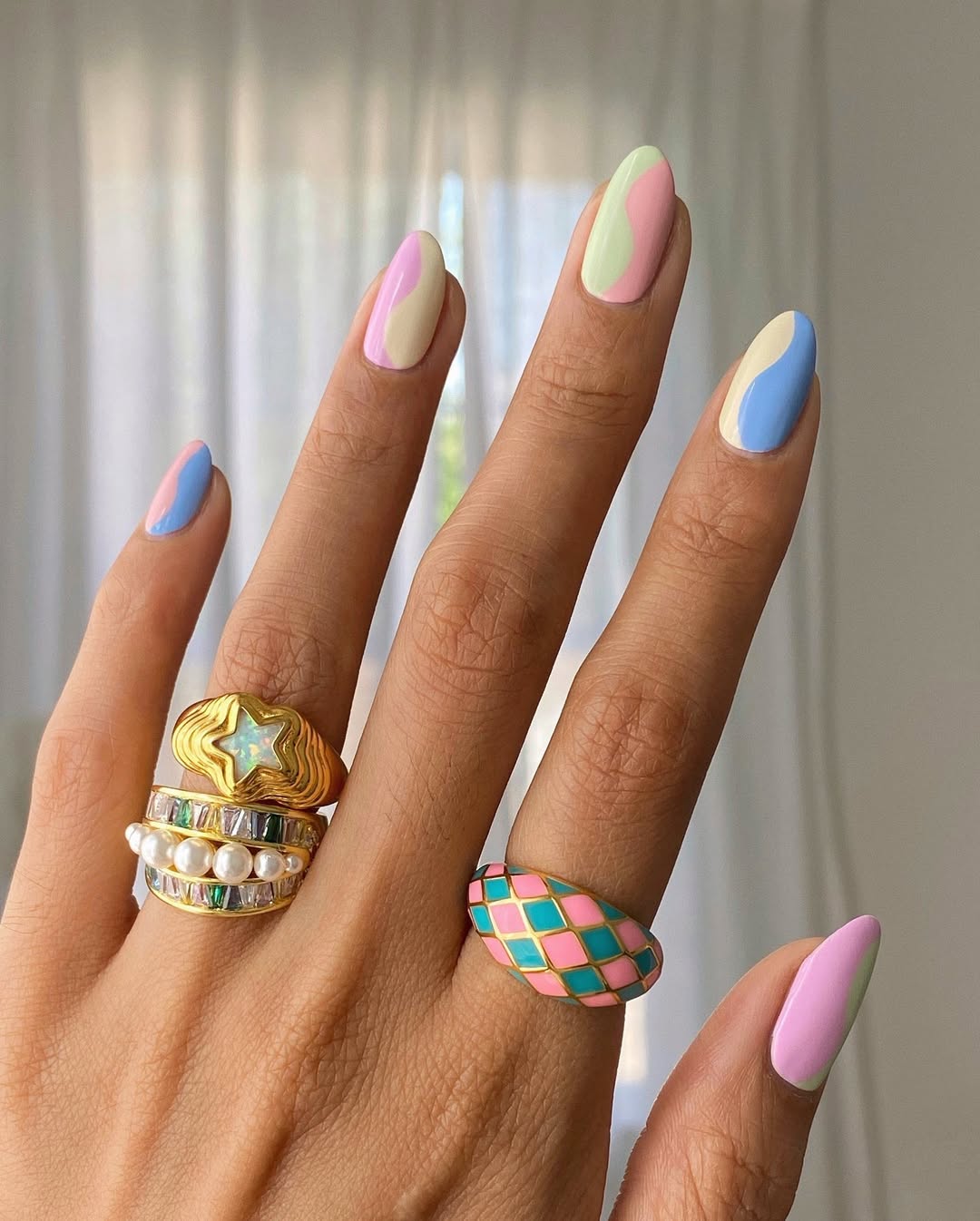 pastel nails