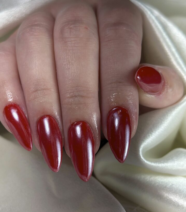 Classic Red Stiletto Nail Ideas