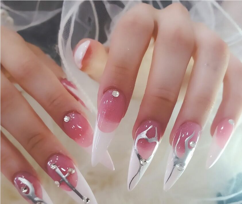 sharp stiletto shape nails with metallic tips