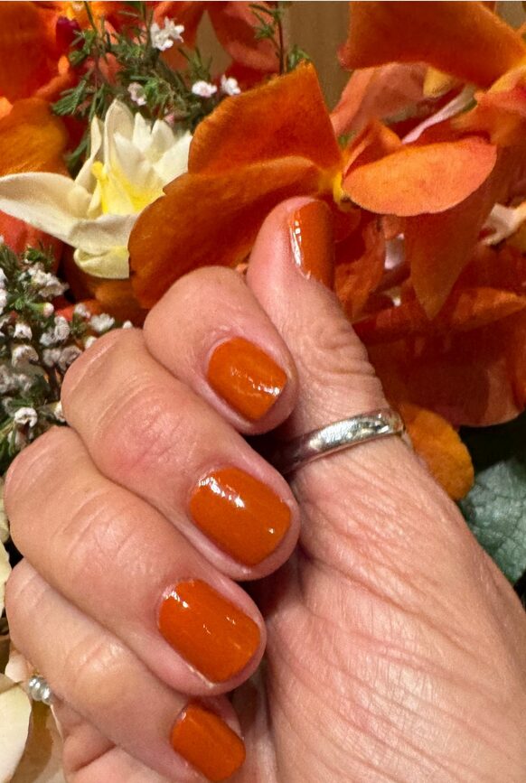 burnt orange nails