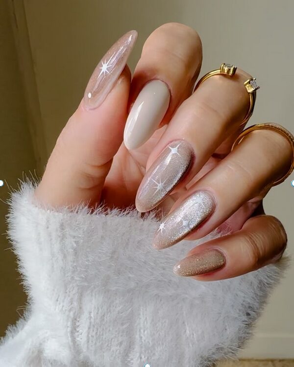 Glossy Champagne Nude manicure