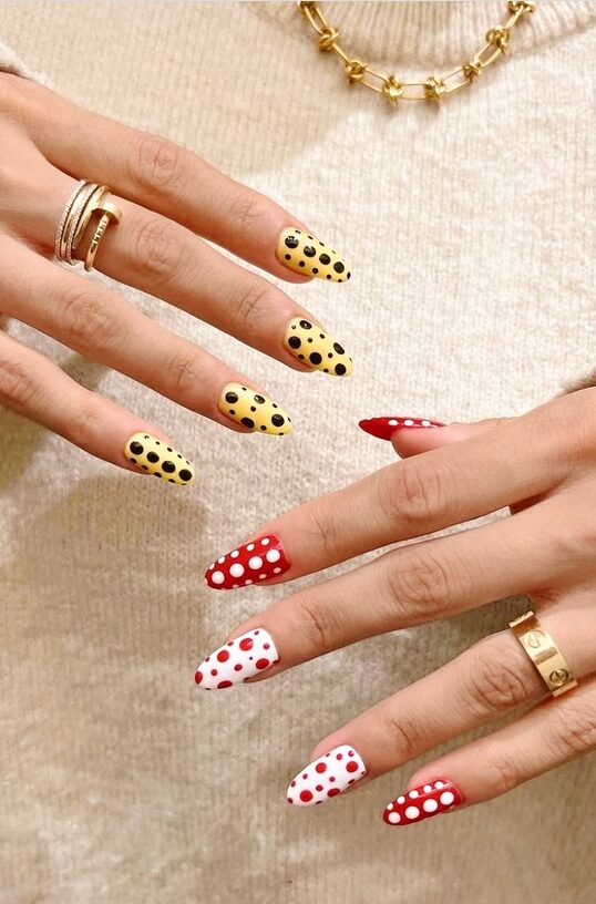 polka dot art on short nails