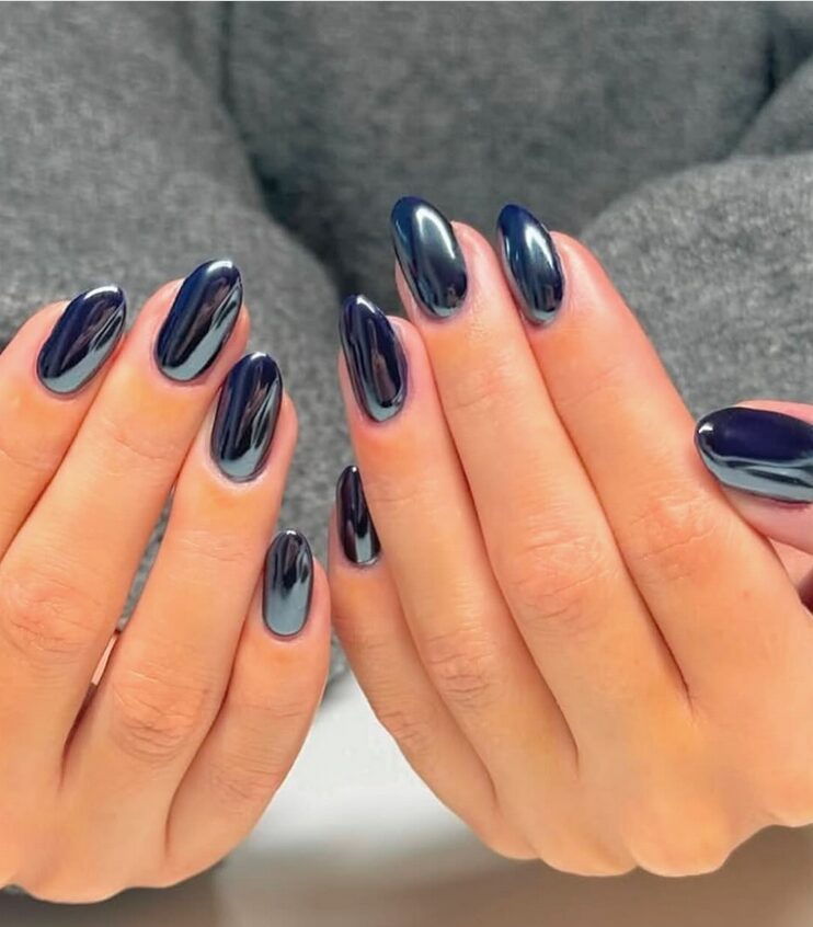 Navy blue nails with chrome metallic finish