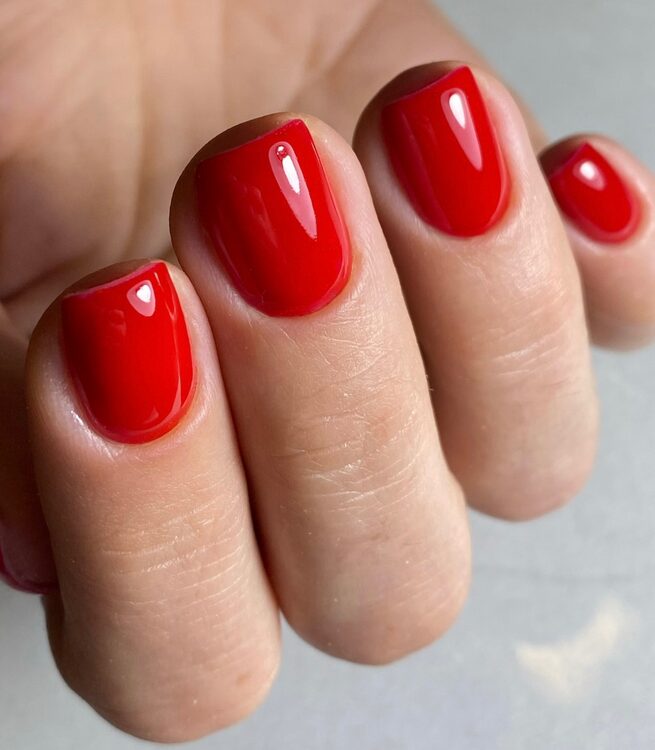 short bright red Christmas Nails