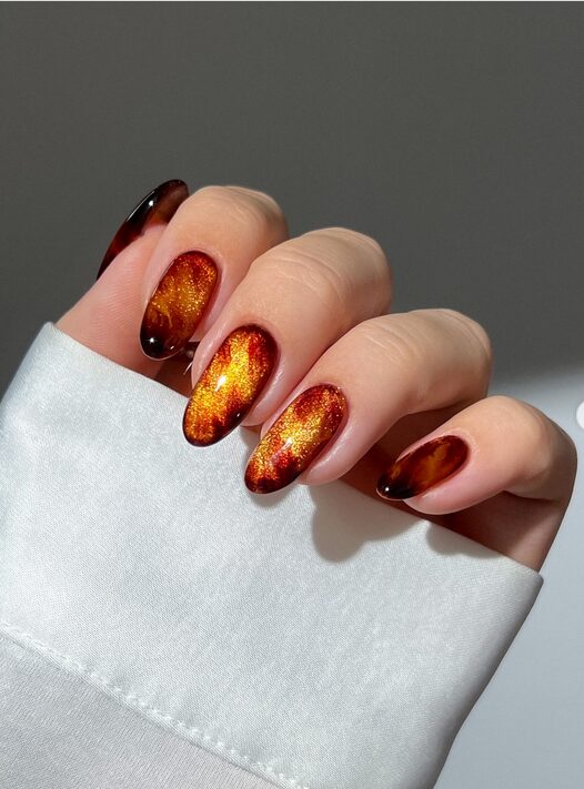 amber aura nails