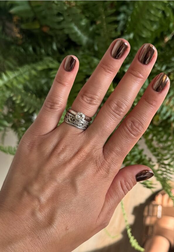 Bronze chrome nails with mirror shine