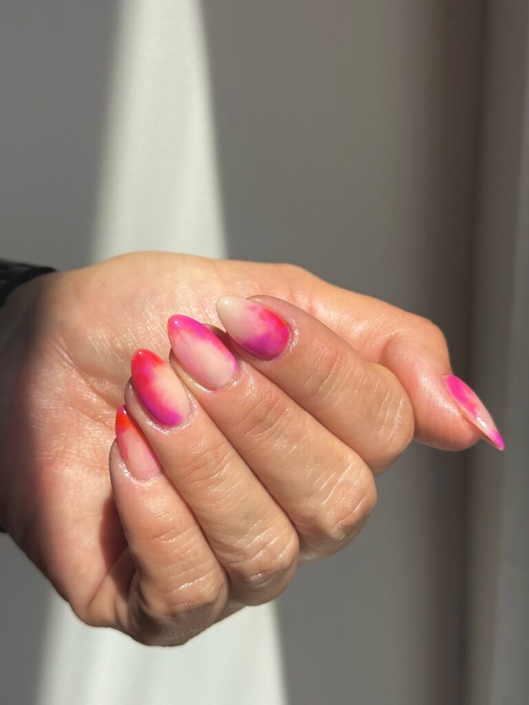Coral pink aura ombre gradient nails