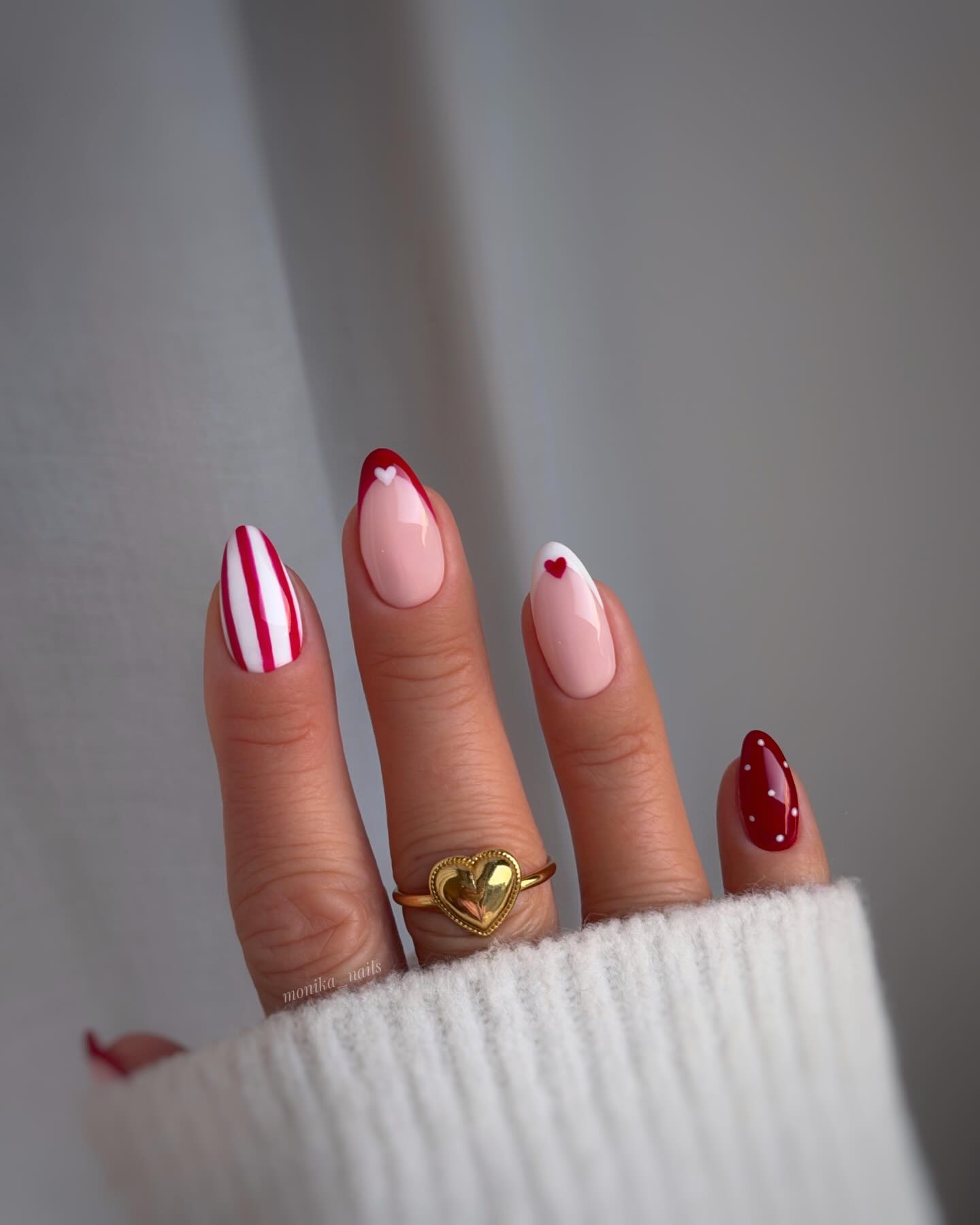 Glazed short nails in warm cherry