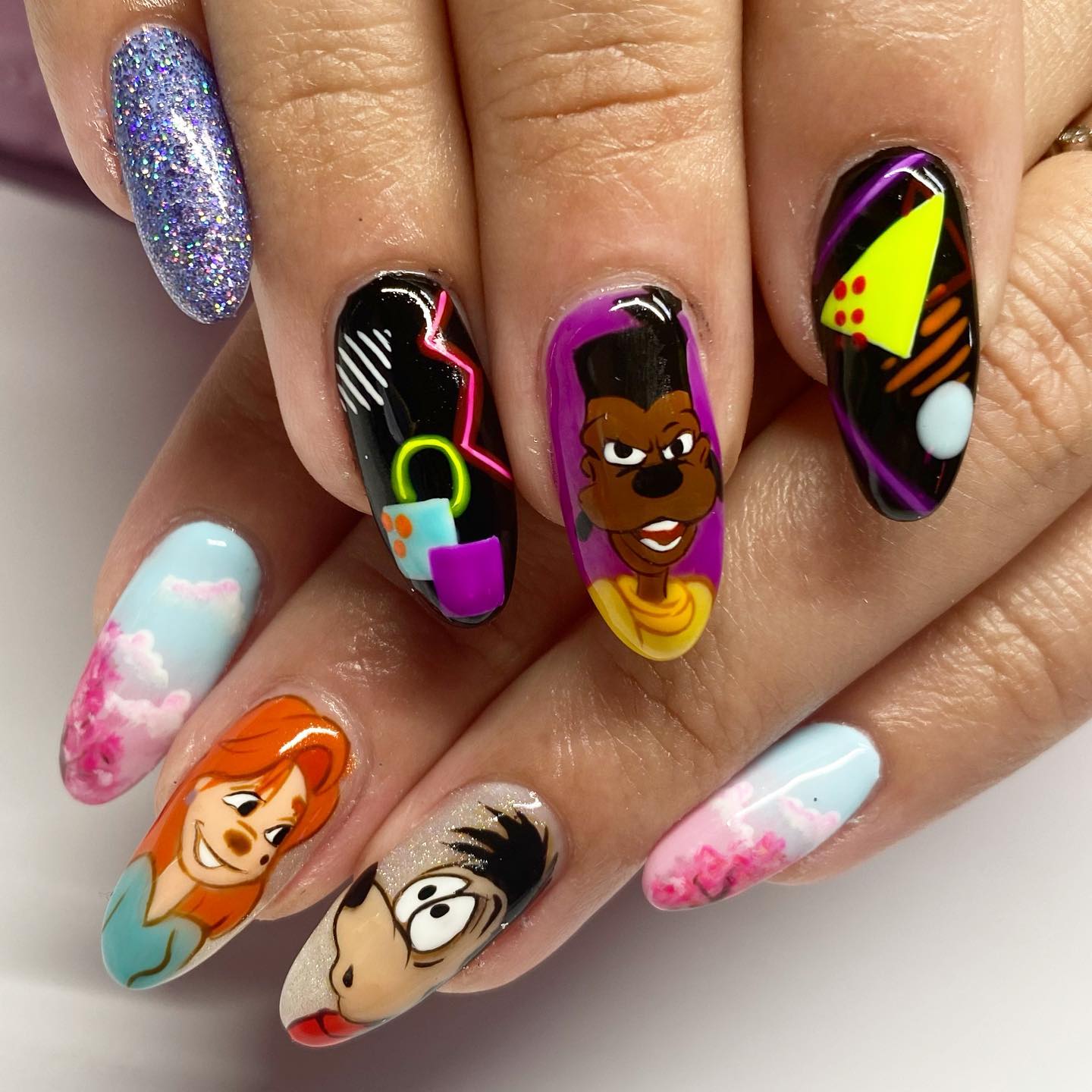 Retro Cartoon nails