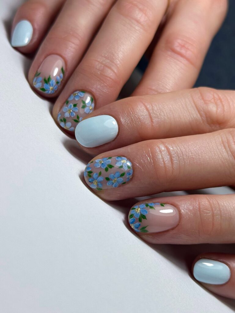 Blue Forget-Me-Not nails
