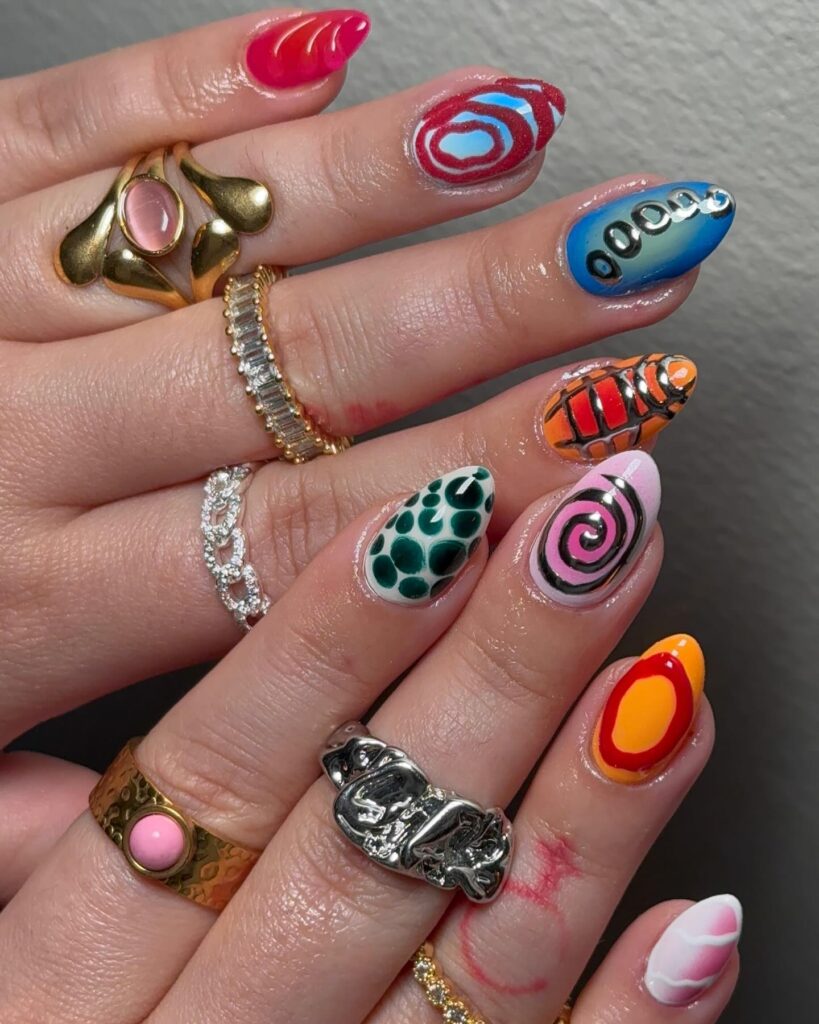 Retro Psychedelic Swirls nails