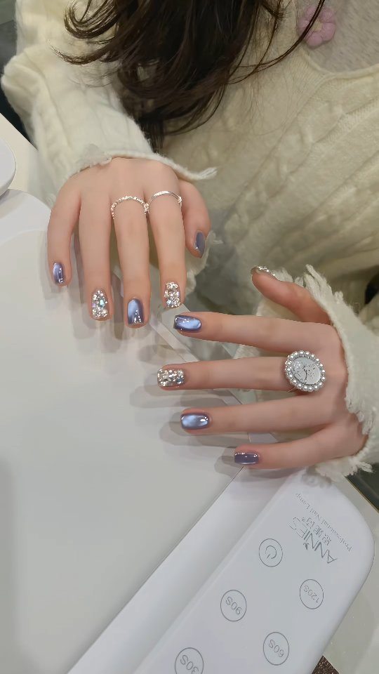 Periwinkle Crystal Cluster nails