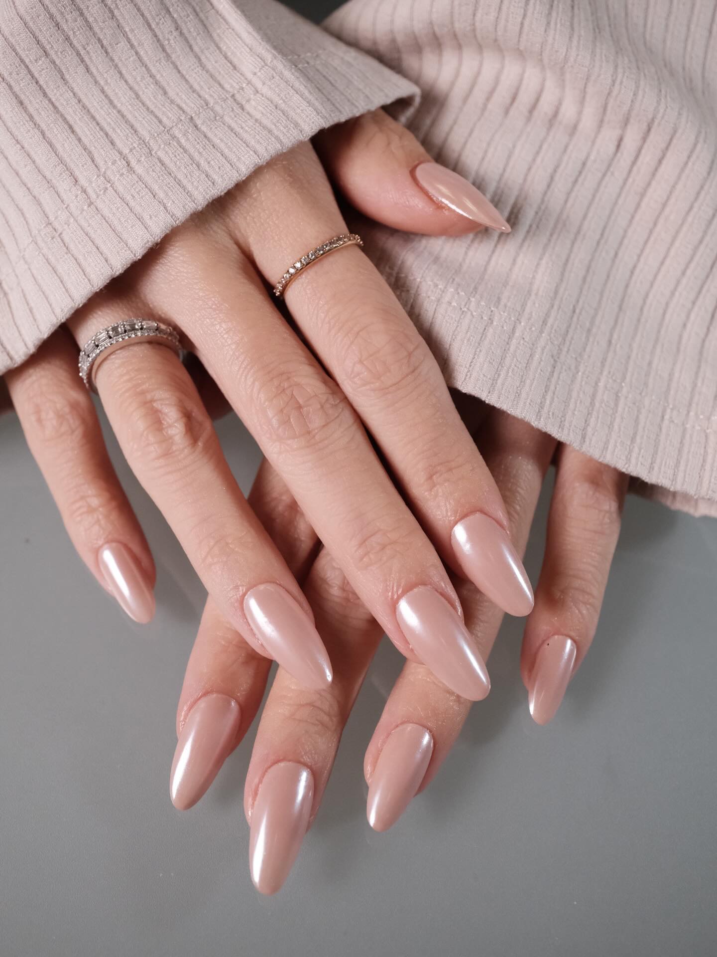 Pearl Blush Rich Girl Nails