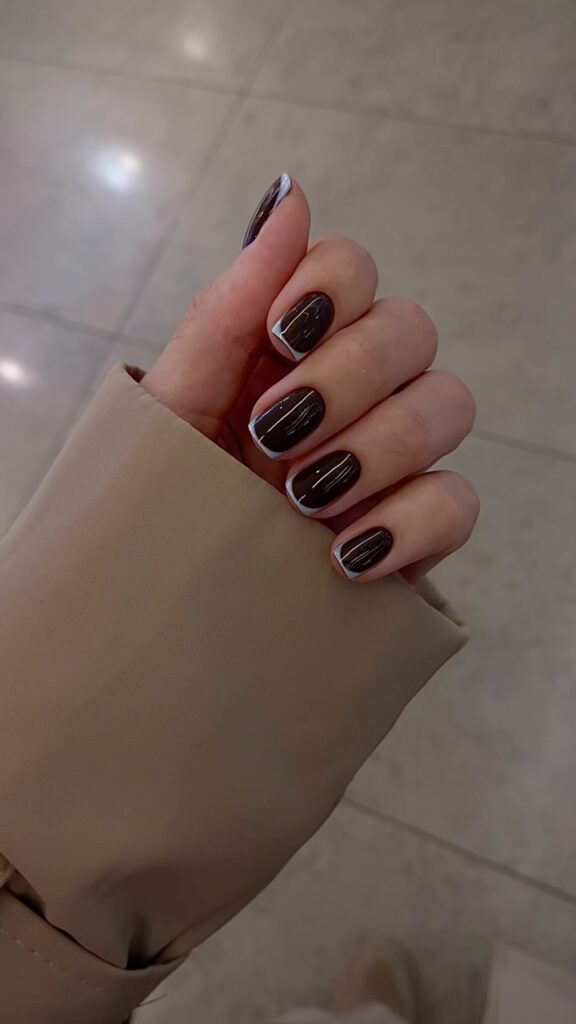 Mocha Swirl Tips nails