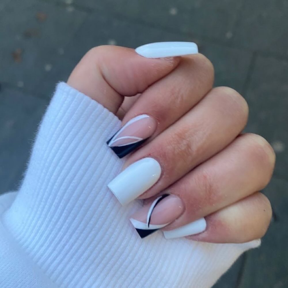 Star-Studded Noir nails