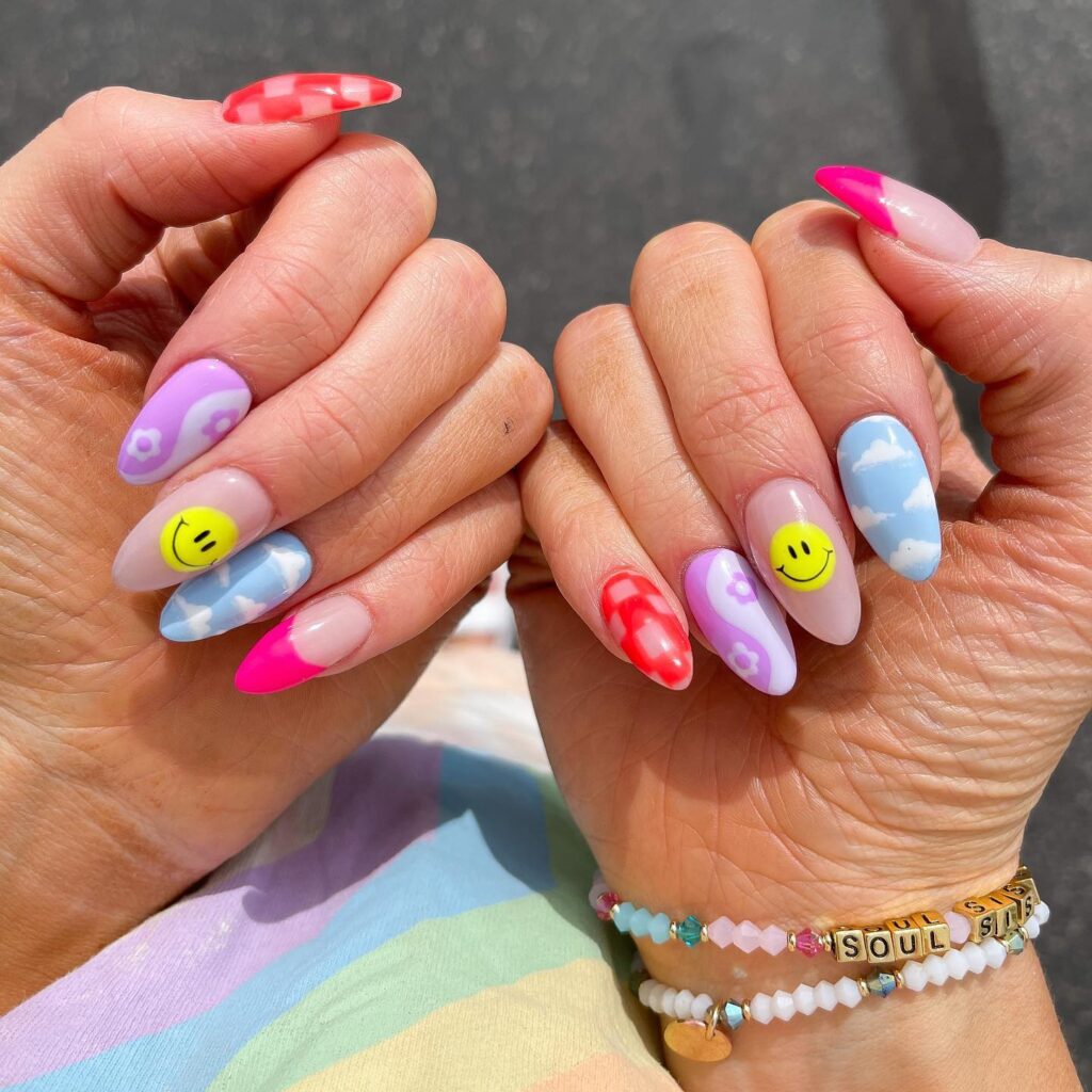 Pink Daisy Smiley nails
