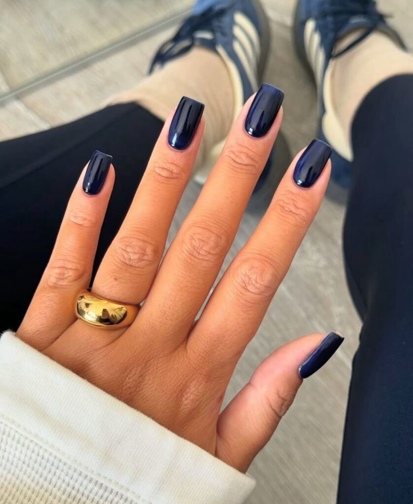 Blue Glitter Ombré nails