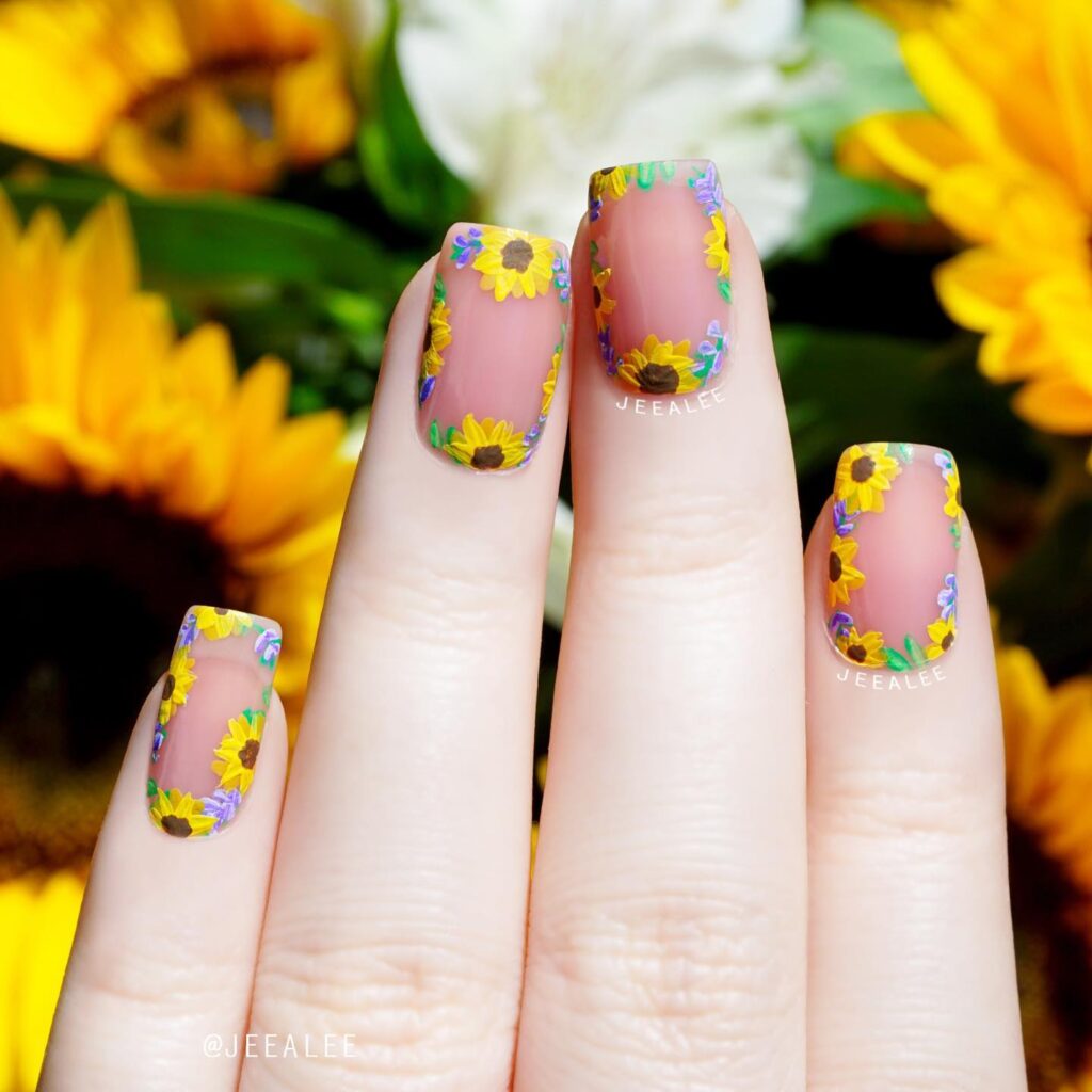 Full Bloom Floral Frame nails