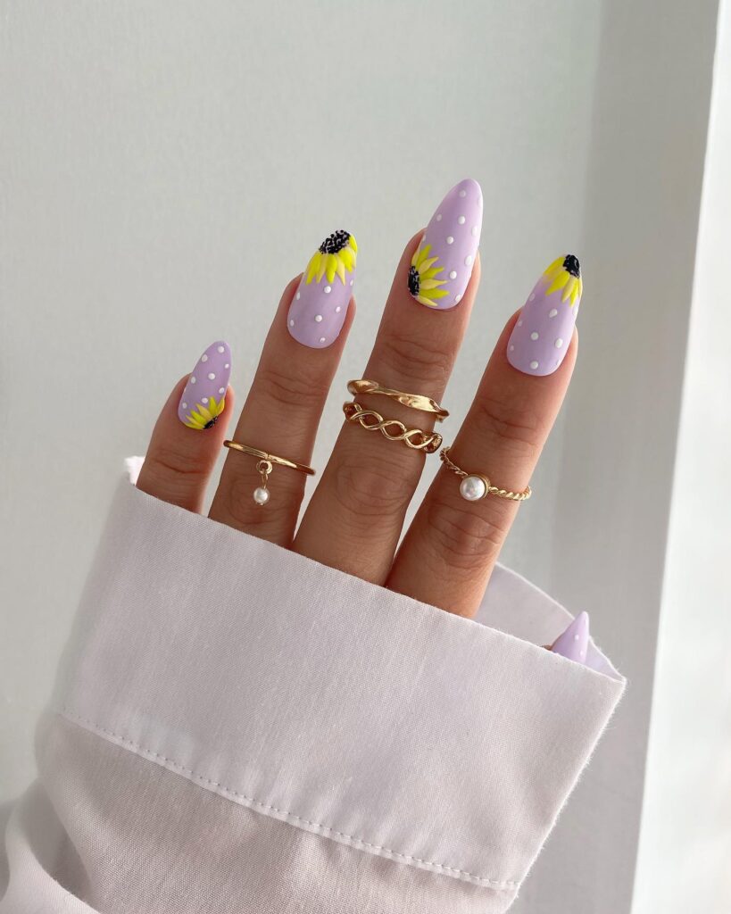 Field French Yellow nails