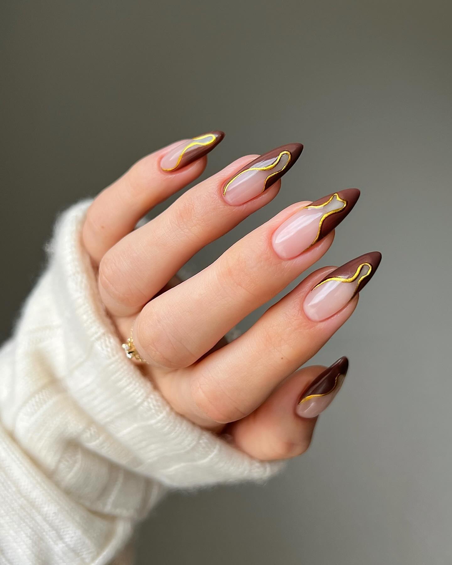 Mocha Wave Formal Work Nails