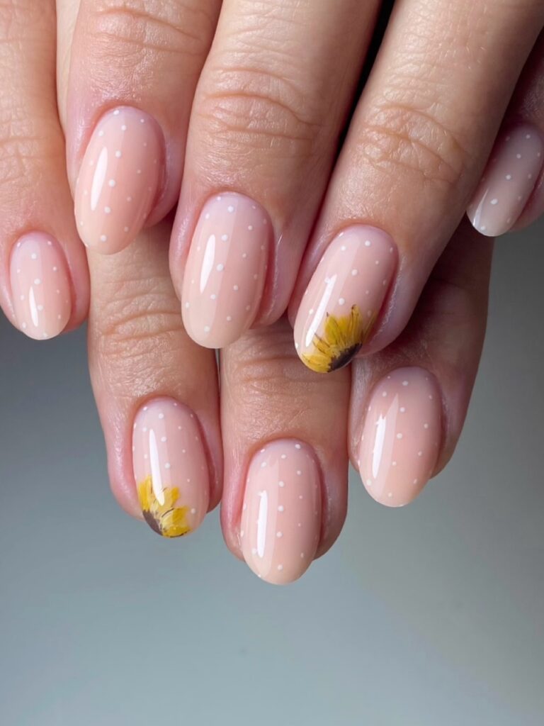 Mini Sunflower Scatter nails