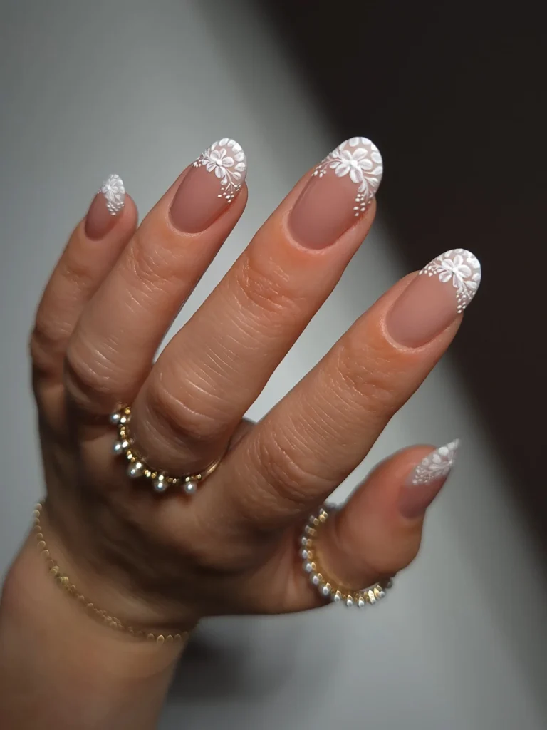 Daisy Tip French nails