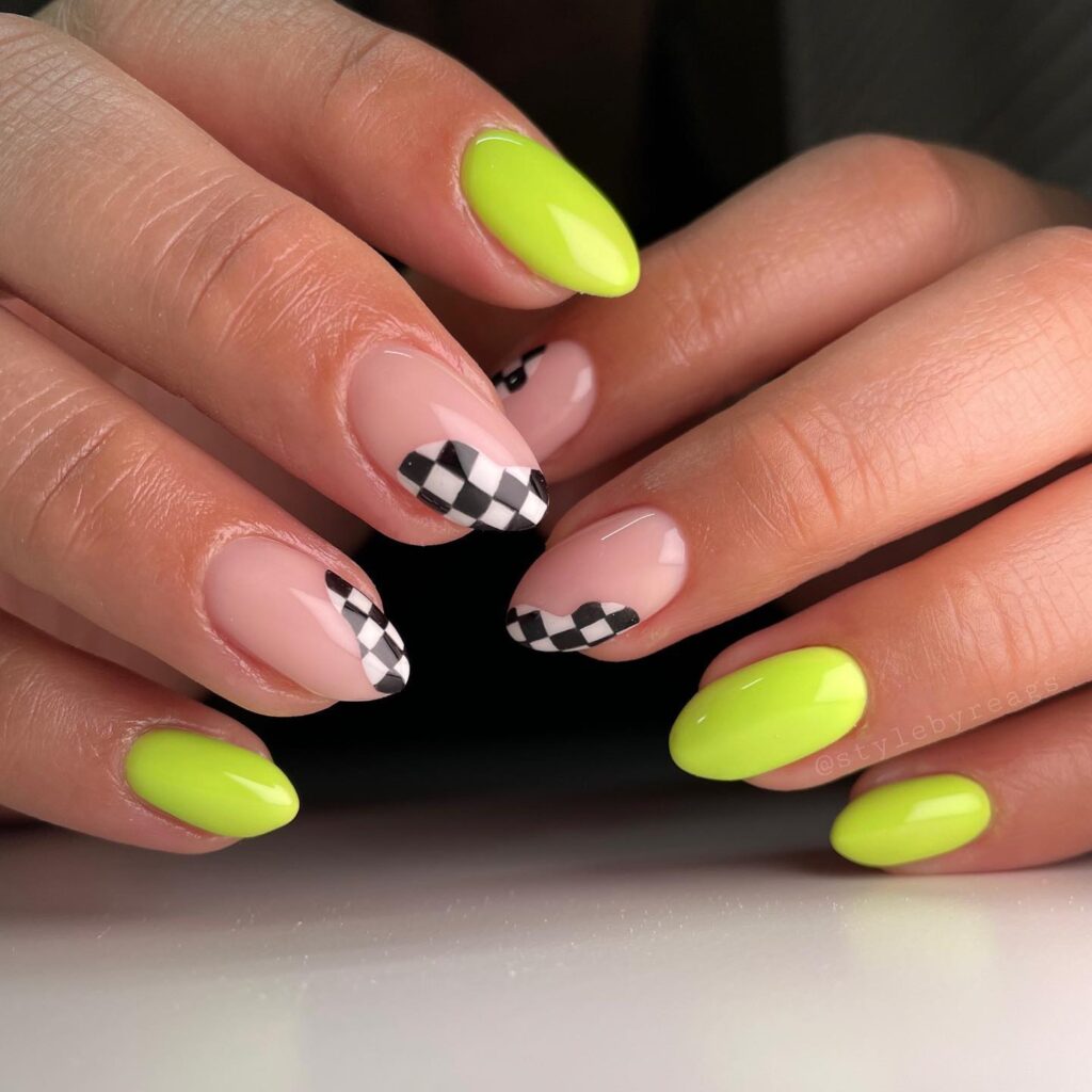 Neon & Nude Checker nails