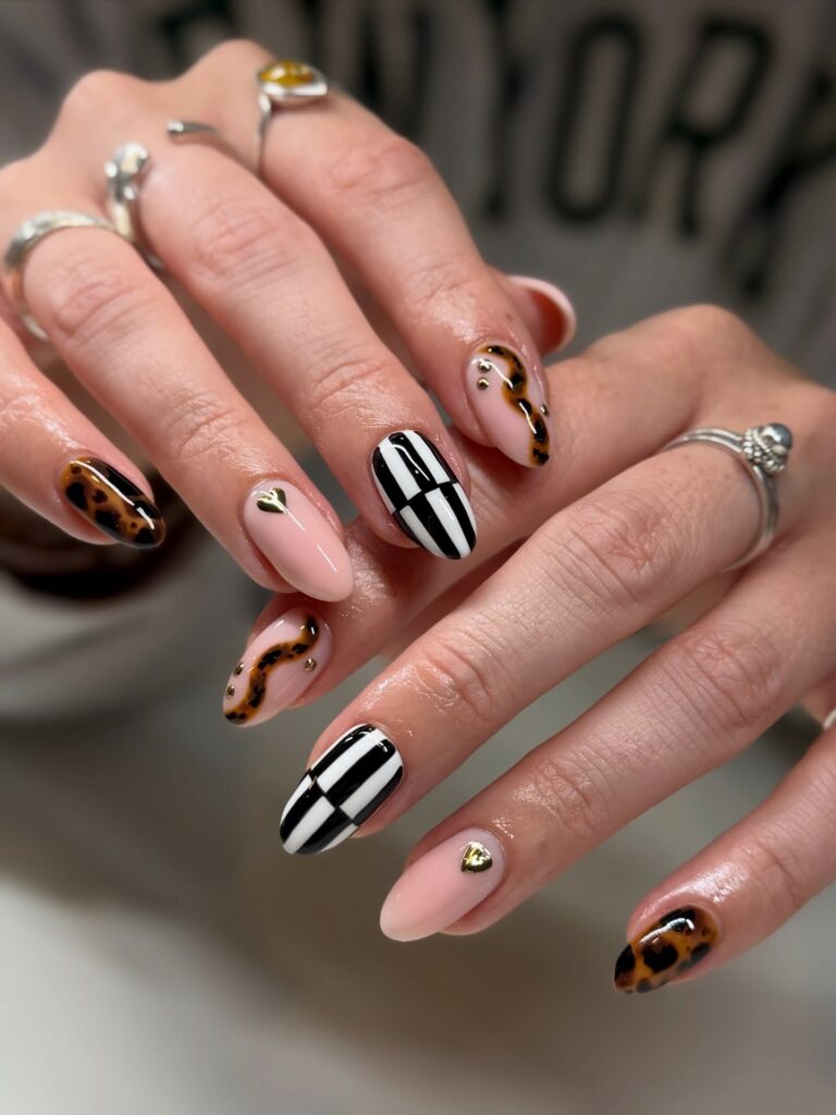 Tortoise & Stripe Mix nails