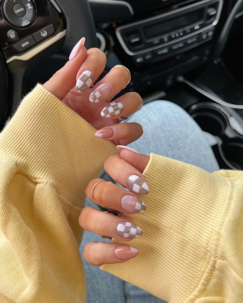 Taupe Latte Checks nails