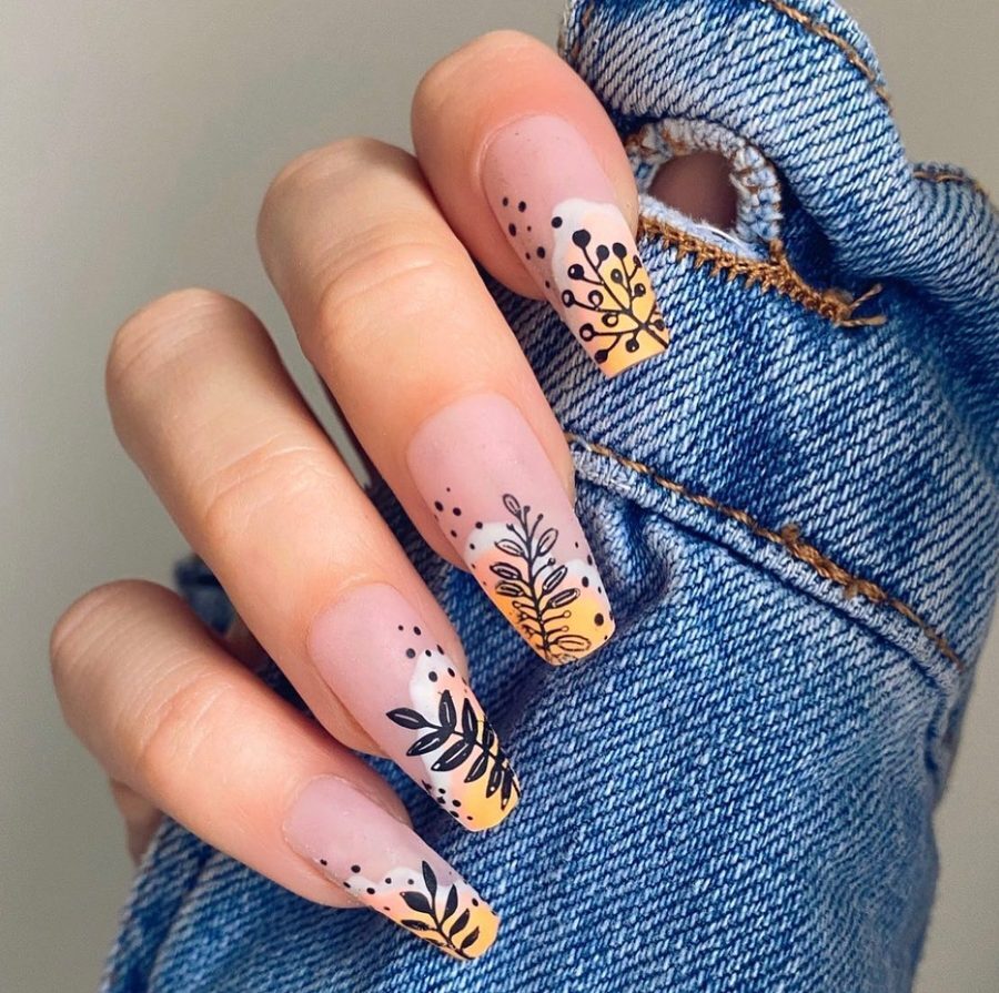 Botanical Line Art nails