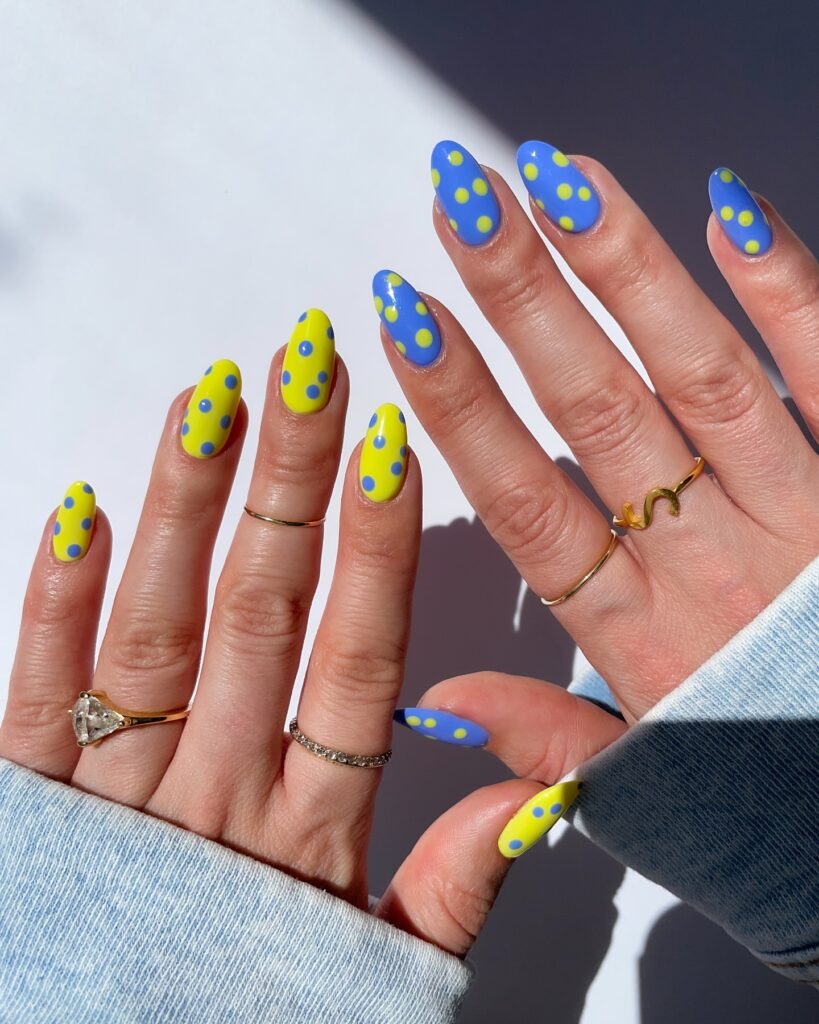Electric Dots Duo nails