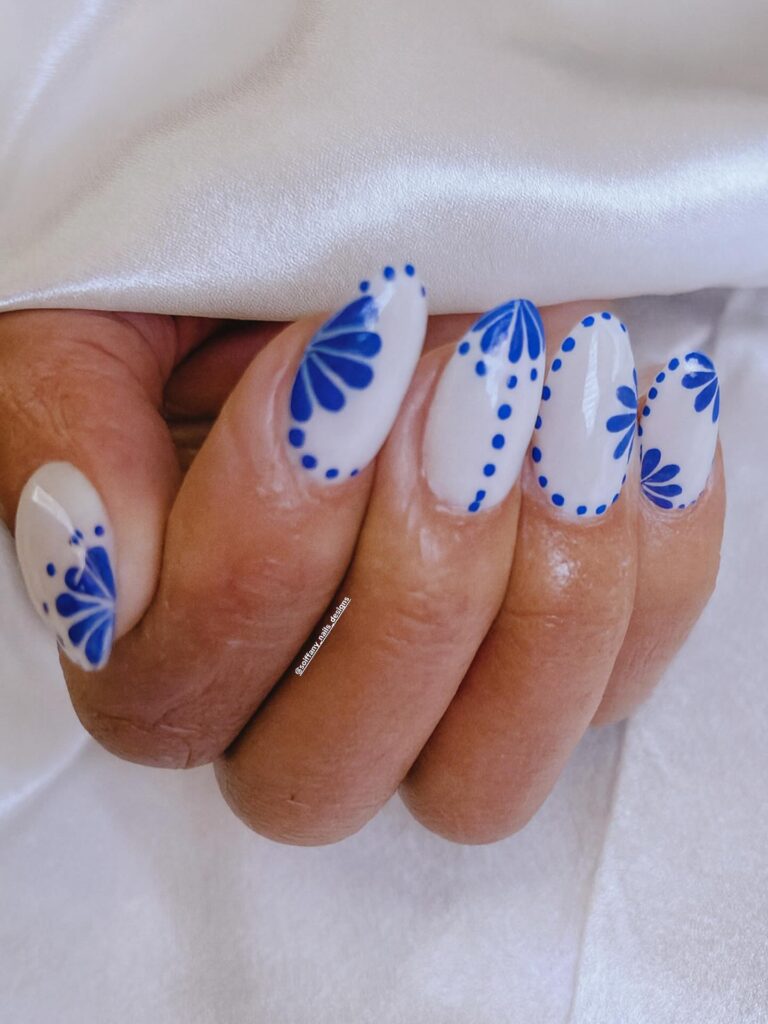 Sapphire Pearl Duo nails