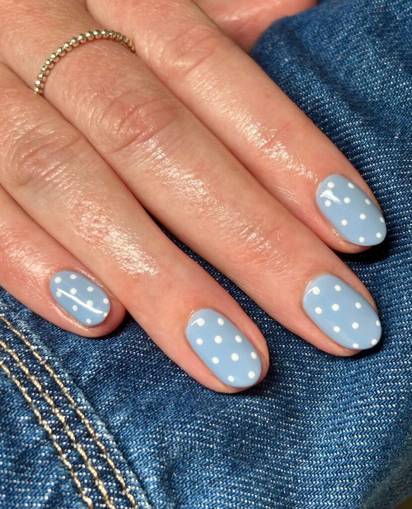 Blue Lace Filigree nails