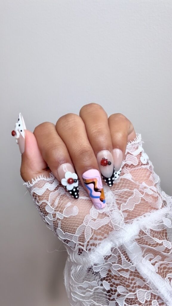 Retro Pop Art nails