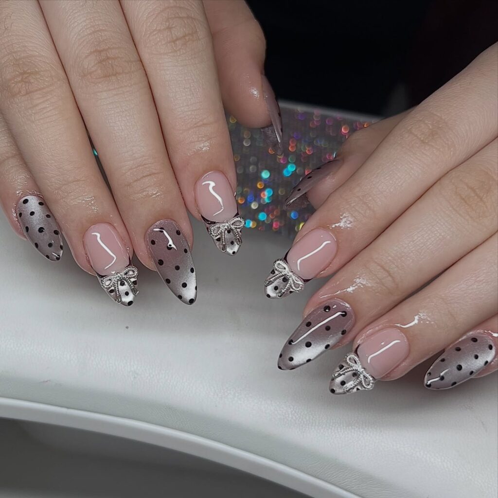 Polka Dot Bows nails