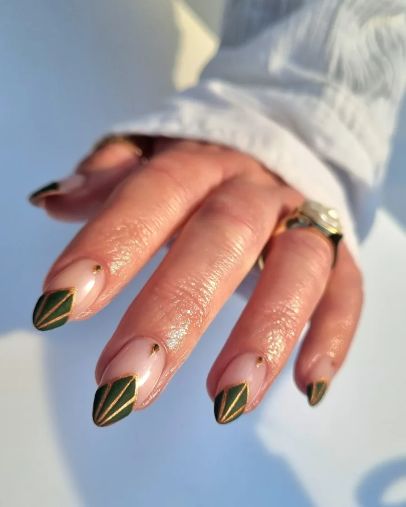 Forest Art Deco Tips nails