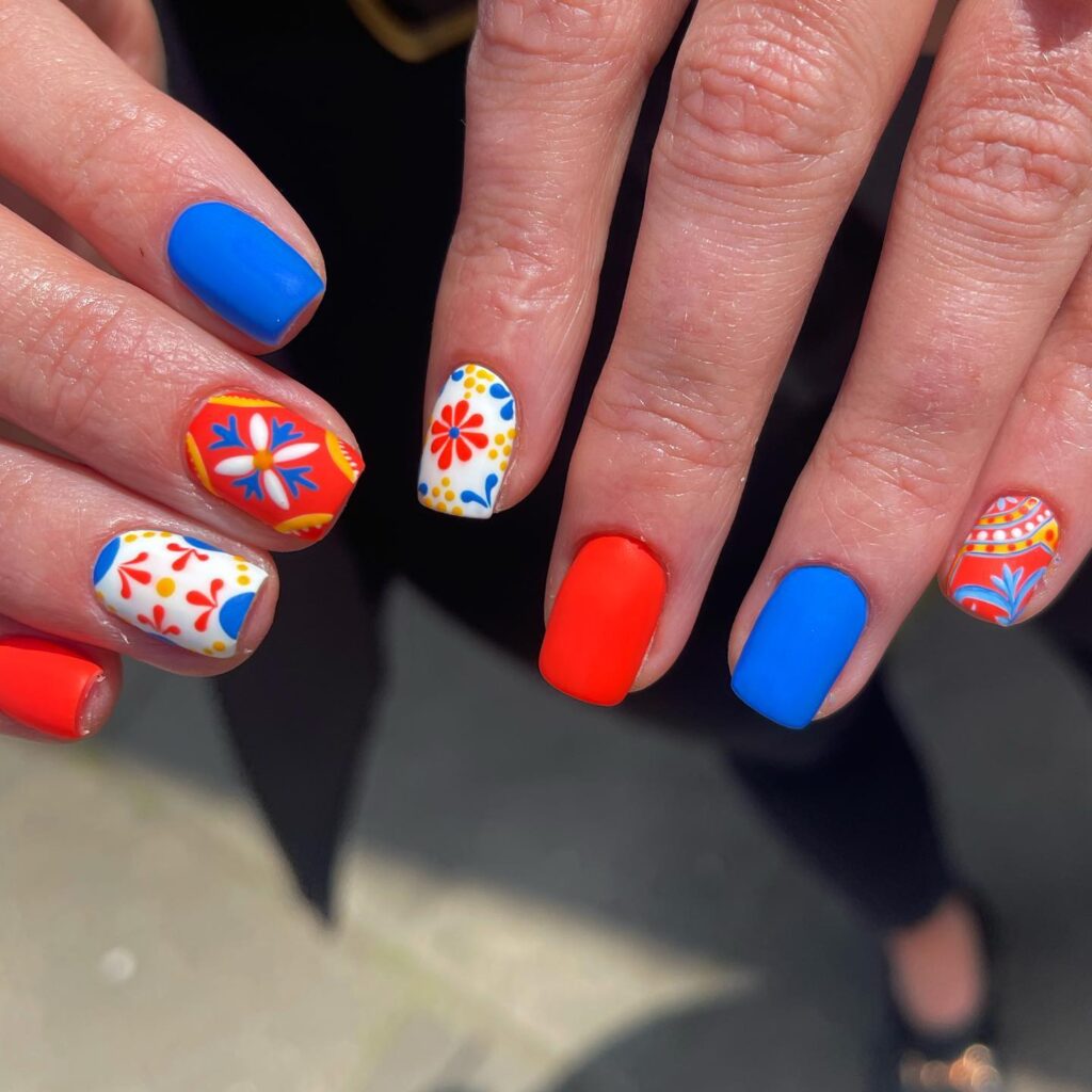 Bold Primary Tile nails