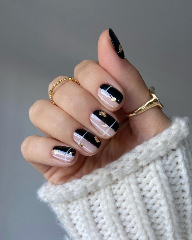 Black Grid & Gold nails