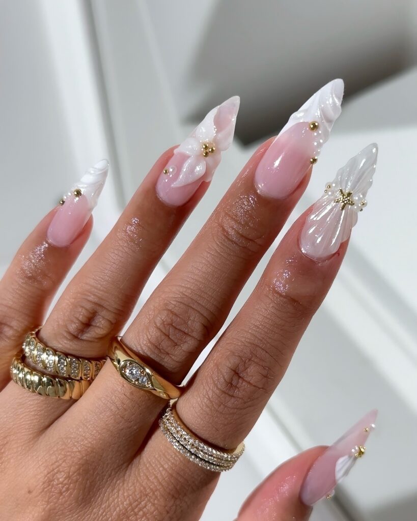Gilded Pearl Lines nails