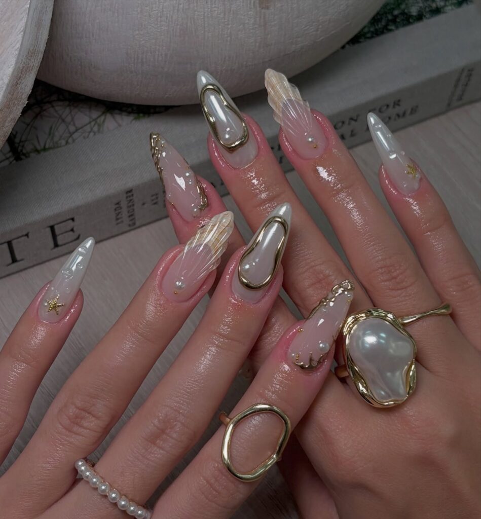 Cloudy Pearl Wash nails