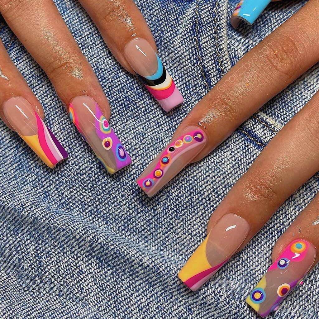 Retro Circle Pop nails