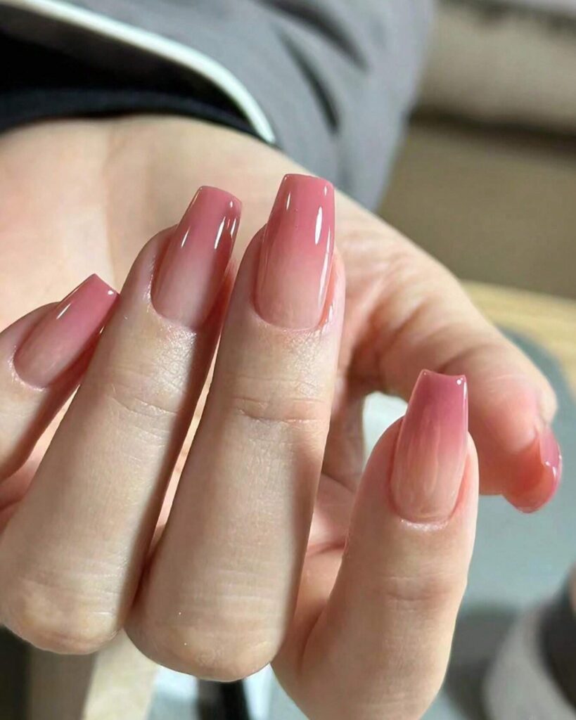 Rosy Ombre Gloss nails