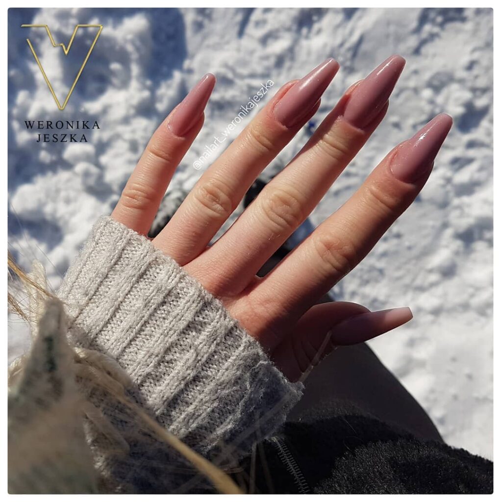 Winter Mauve Coffin nails