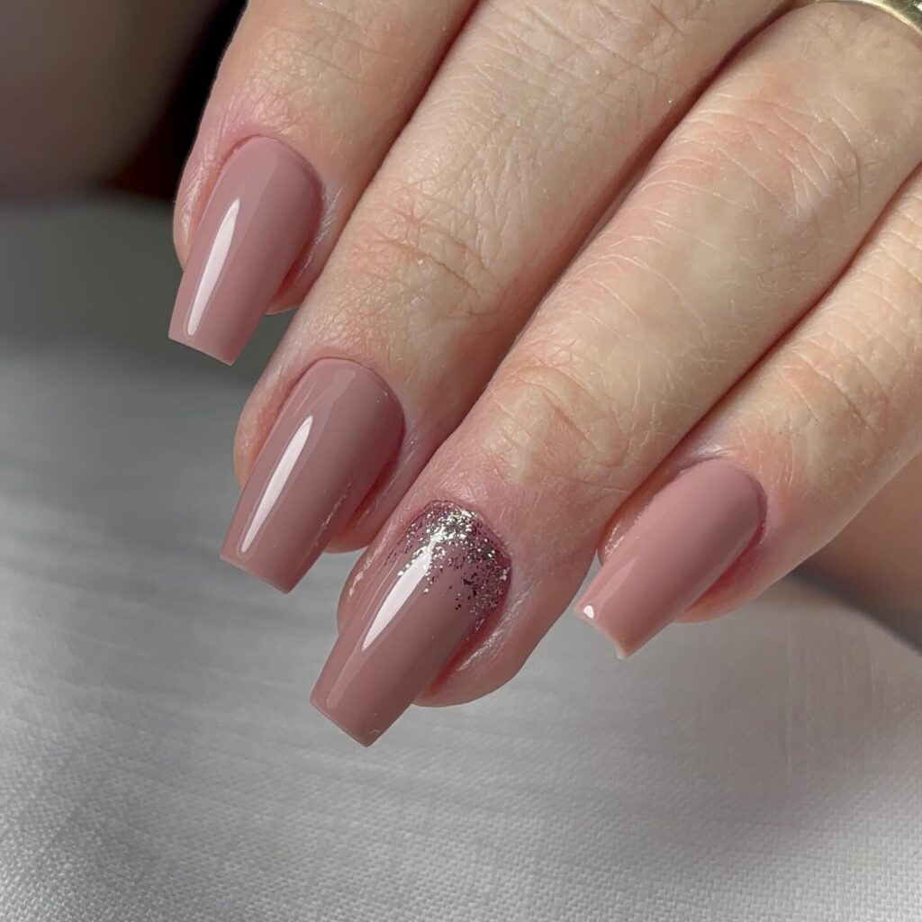 Taupe Glitter Accent nails